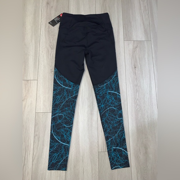 Under armour legging never worn - Picture 2 of 3